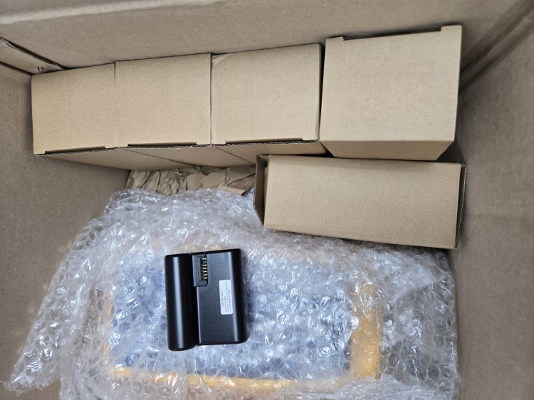 (1206) Photo- DSX-5000 (充電器-5 個(gè) 1 電池)_副本.jpg (1206) Photo- DSX-5000 (充電器-5 個(gè) 1 電池)_副本.jpg